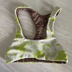 Acacia honey neon magnolia 2 piece - like new condition- size medium top/bottom